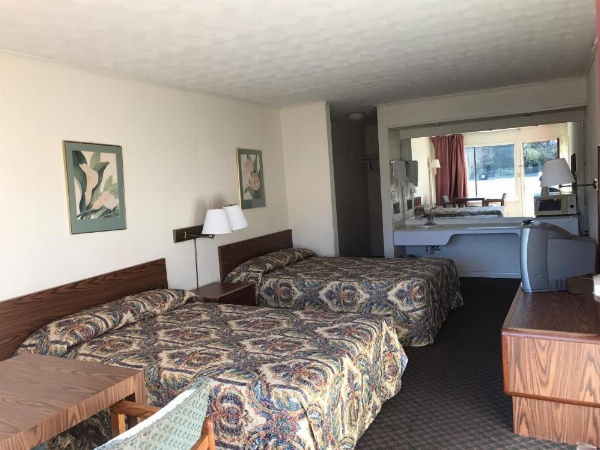 Flagship Inn image 13