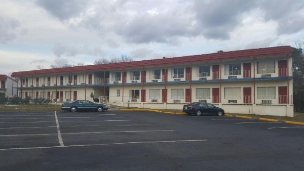 Flagship Inn image 18