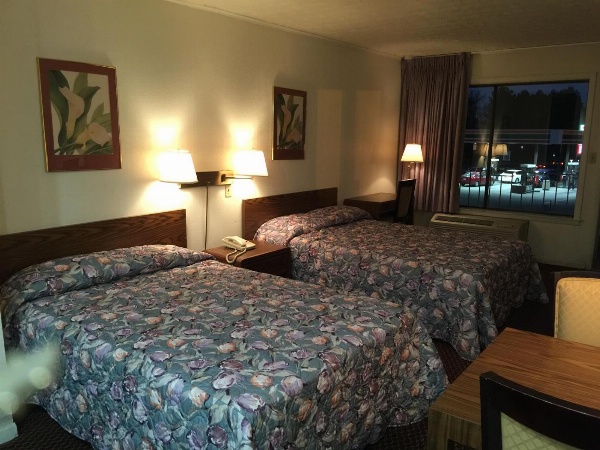 Flagship Inn image 7